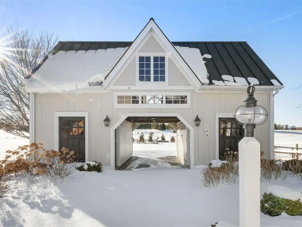 178 Popple Dungeon Road Charlotte VT 05445