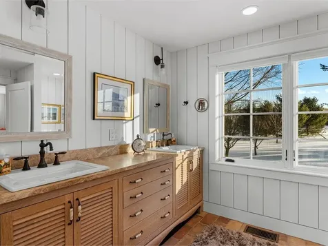 178 Popple Dungeon Road Charlotte VT 05445