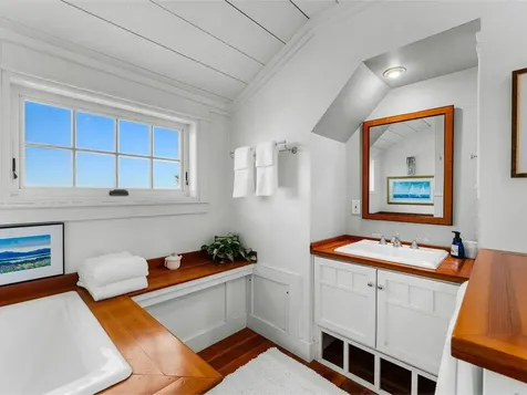 178 Popple Dungeon Road Charlotte VT 05445