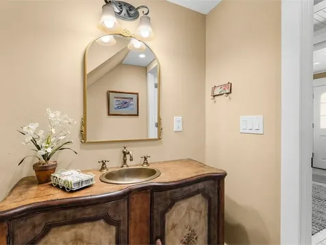 178 Popple Dungeon Road Charlotte VT 05445