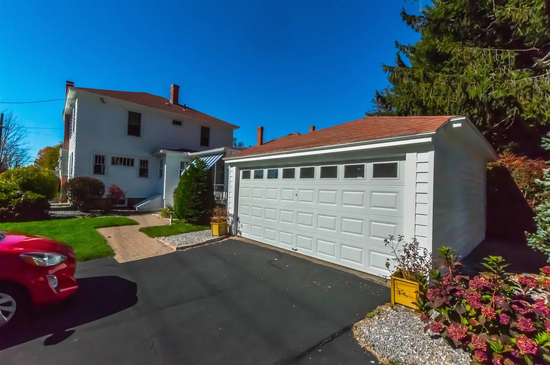 1025 Chestnut Street Manchester NH 03104