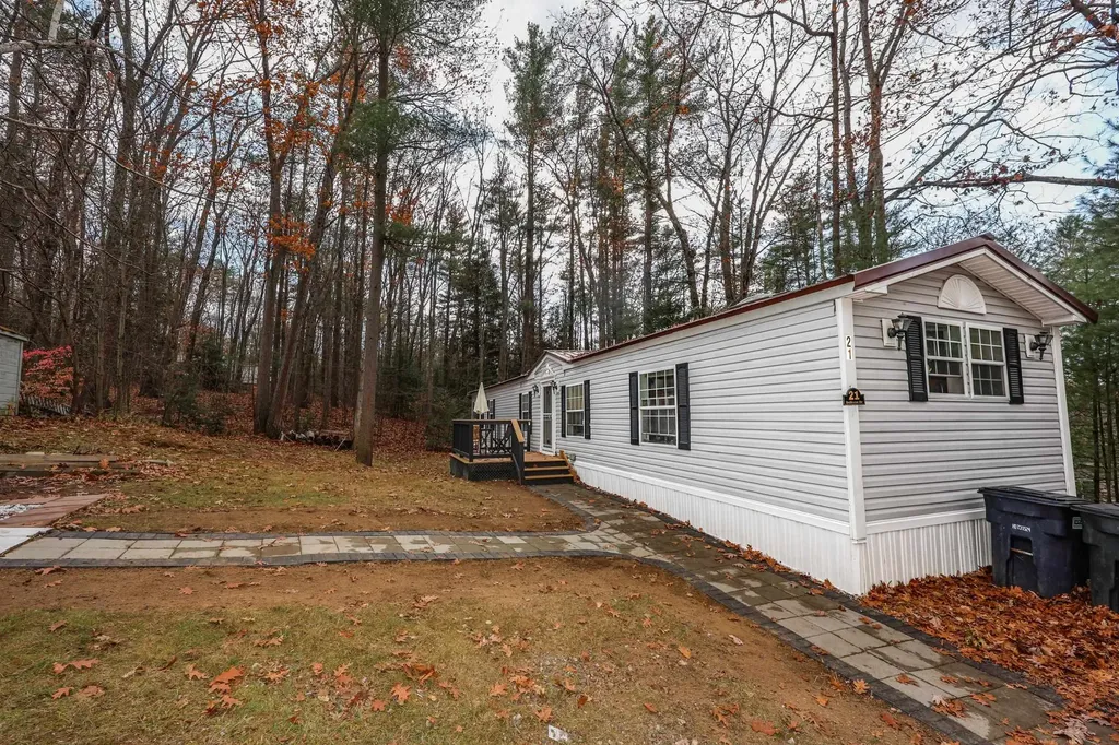 21 Sullivan Drive Allenstown NH 03275