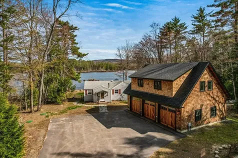 64 Smoke Rise Road New Hampton NH 03256