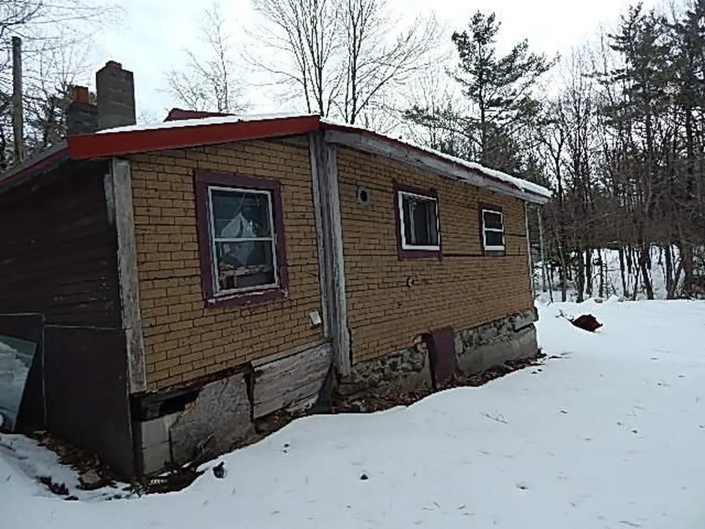 20 Sandy Way Marlborough NH 03455