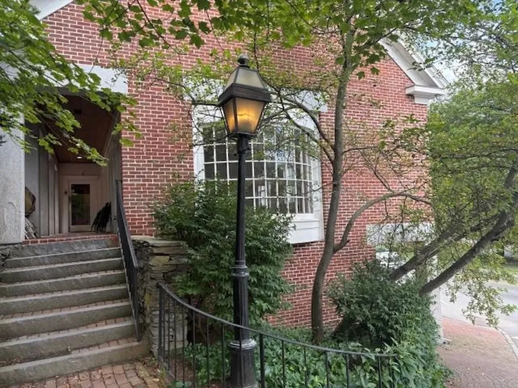 71 Central Street Woodstock VT 05091