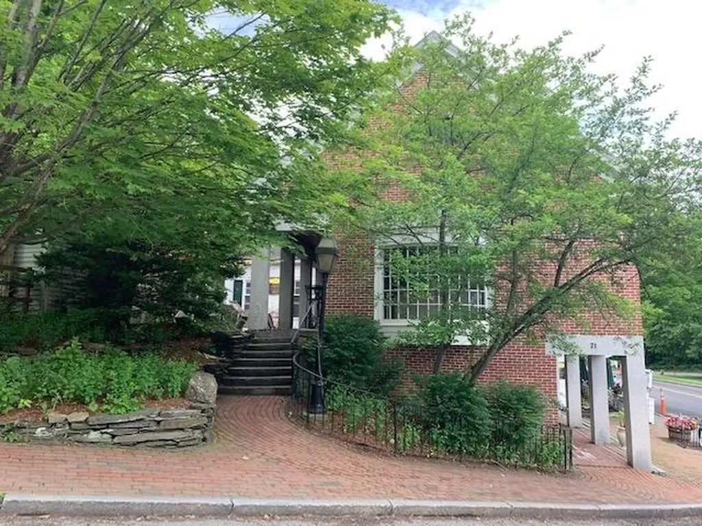 71 Central Street Woodstock VT 05091