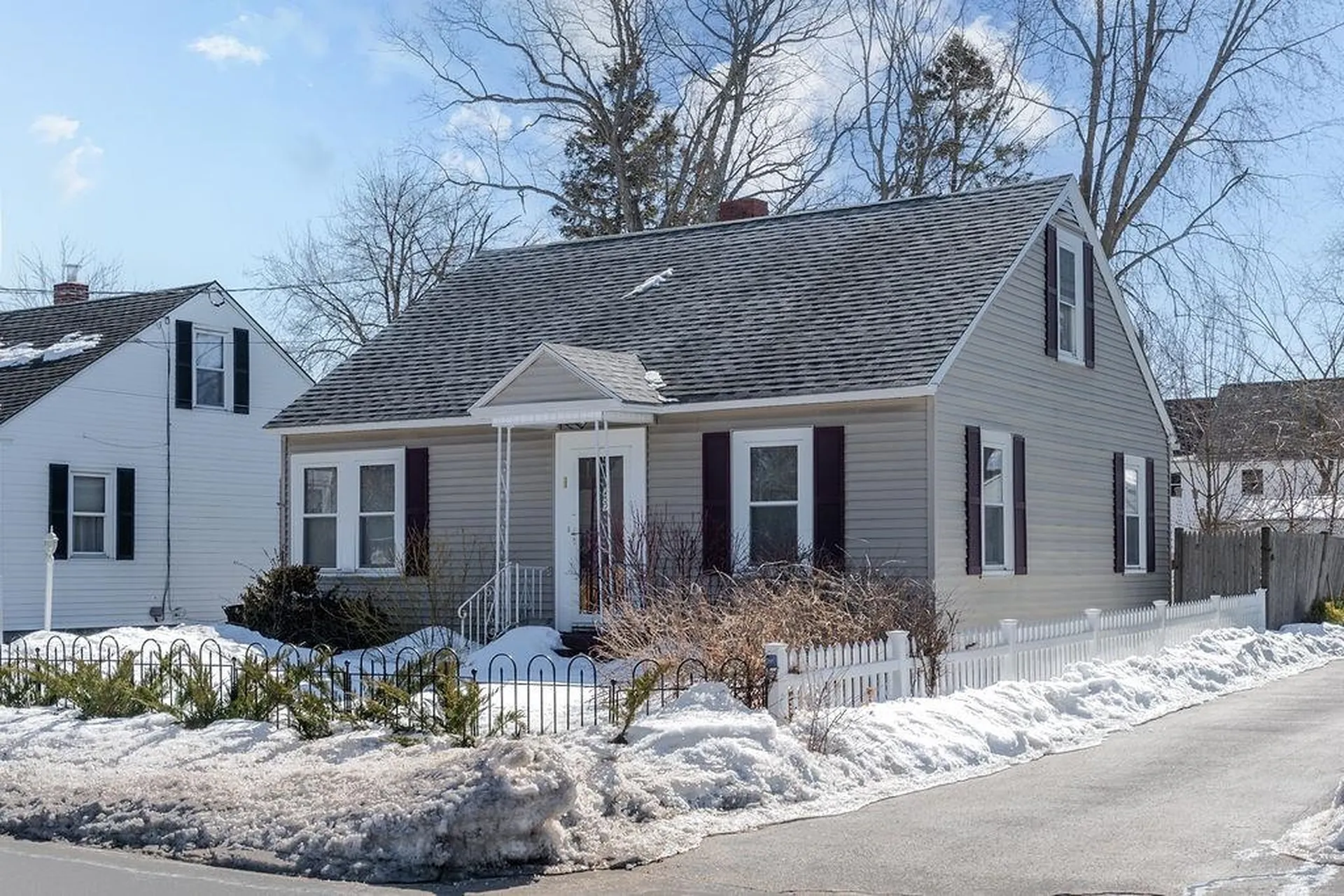 257 Mitchell Street Manchester NH 03103