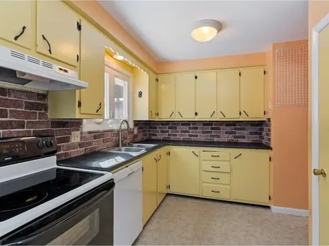 43 Grandview Heights Waterbury VT 05676