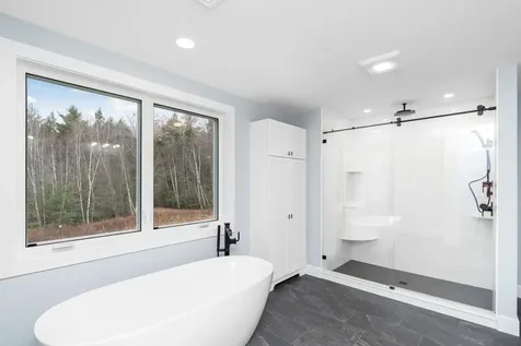 13 Stone Creek Drive Brentwood NH 03833