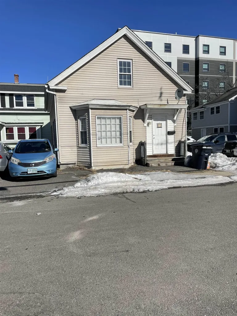 5 Mulberry Street Nashua NH 03060