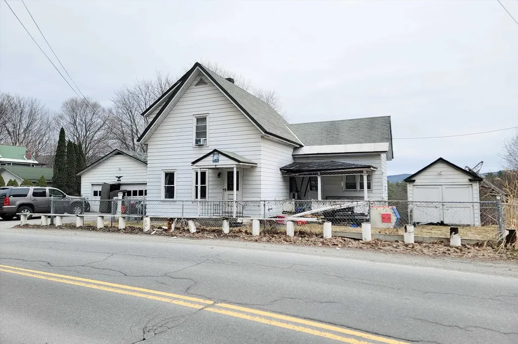 527 Vt Route 121 Rockingham VT 05101