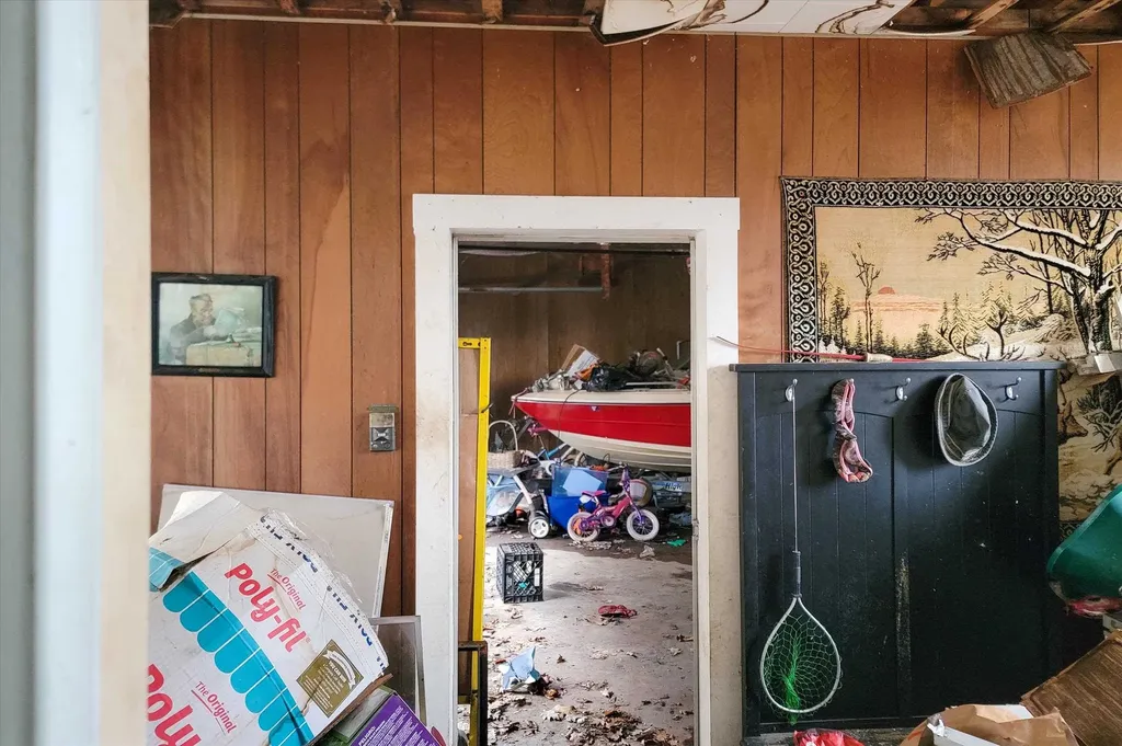 527 Vt Route 121 Rockingham VT 05101