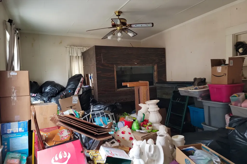 527 Vt Route 121 Rockingham VT 05101