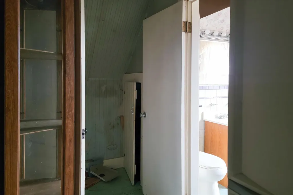 527 Vt Route 121 Rockingham VT 05101