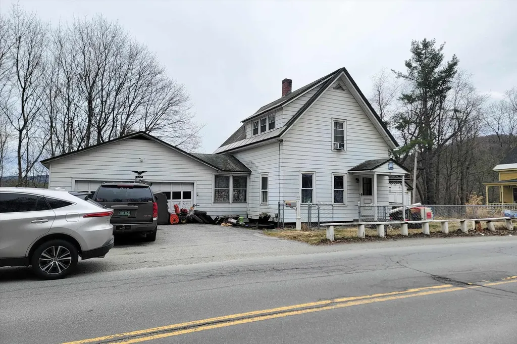 527 Vt Route 121 Rockingham VT 05101