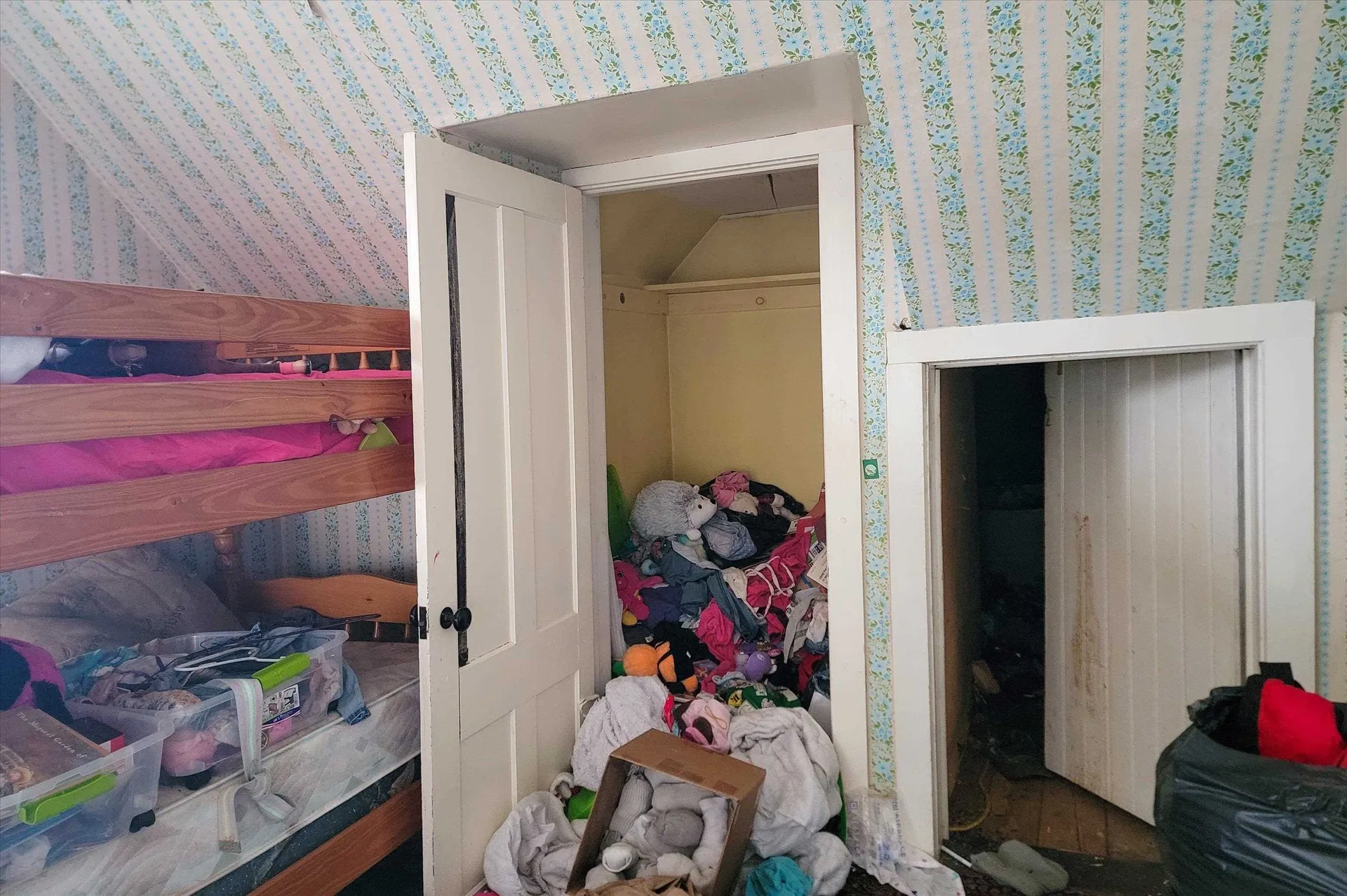 527 Vt Route 121 Rockingham VT 05101