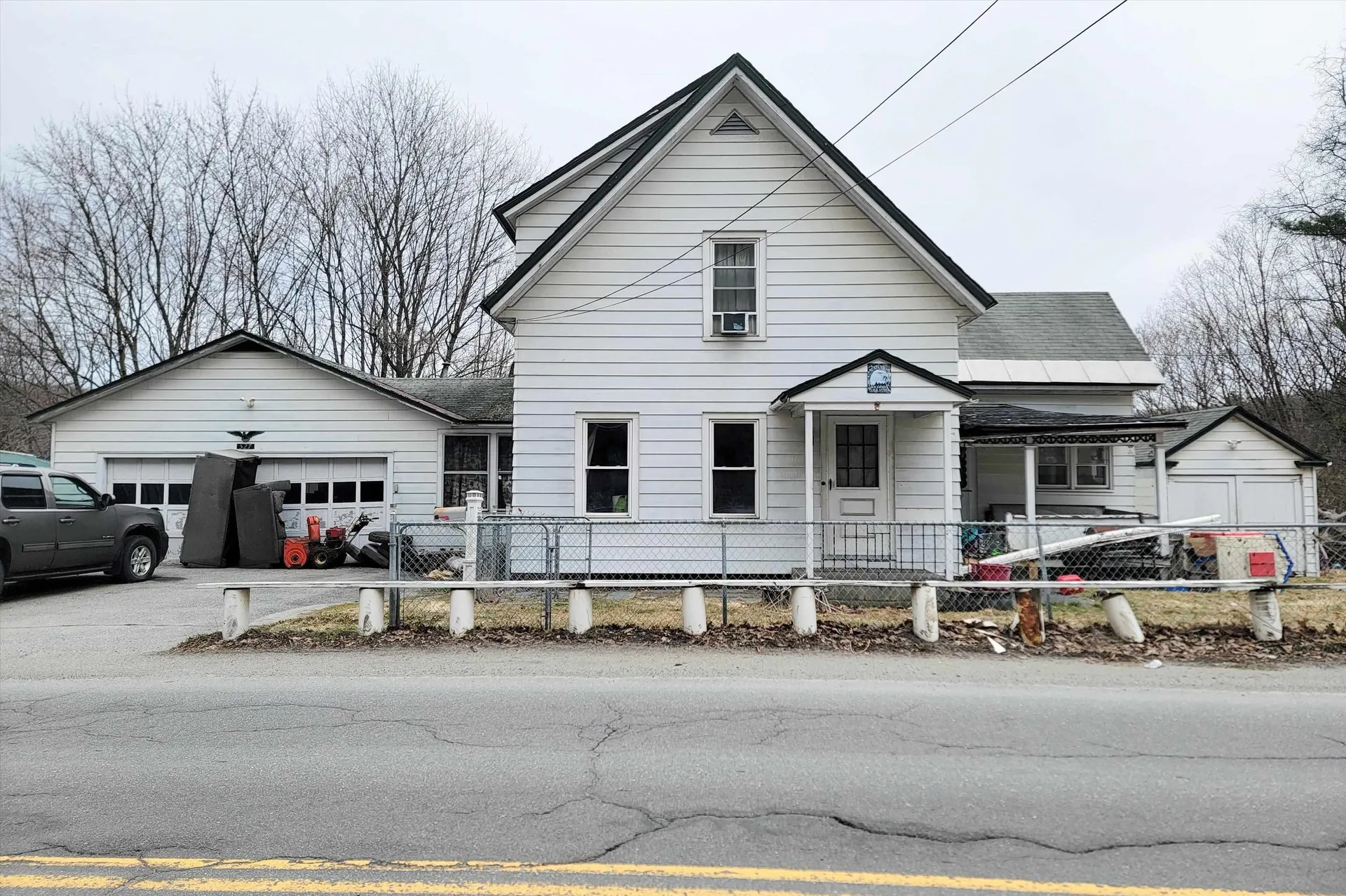 527 Vt Route 121 Rockingham VT 05101