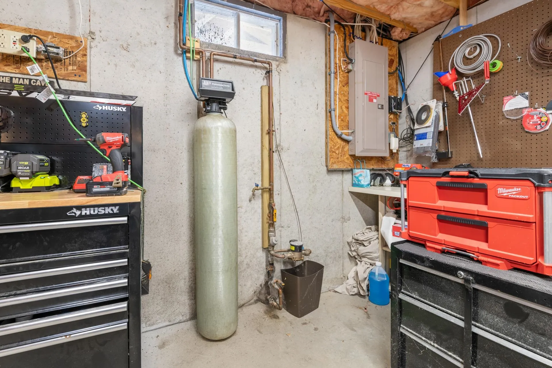 14 New London Drive Barnstead NH 03225