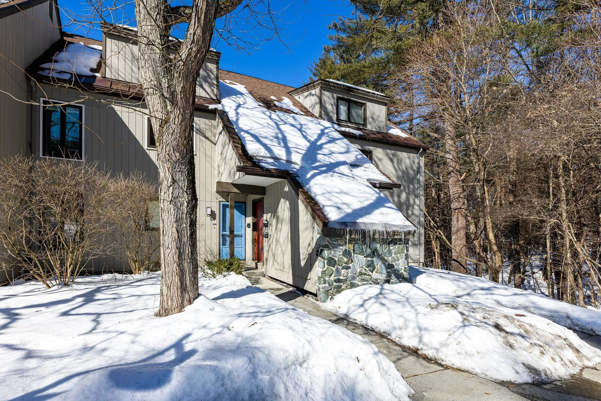 104 Brook Hollow Hanover NH 03755