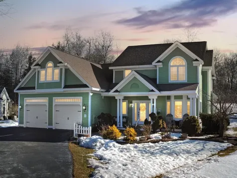 46 Hawkins Glen Drive Salem NH 03079