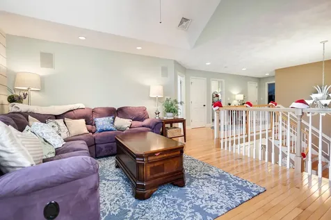 46 Hawkins Glen Drive Salem NH 03079