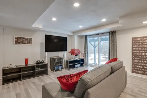 1 Regency Drive Bedford NH 03110