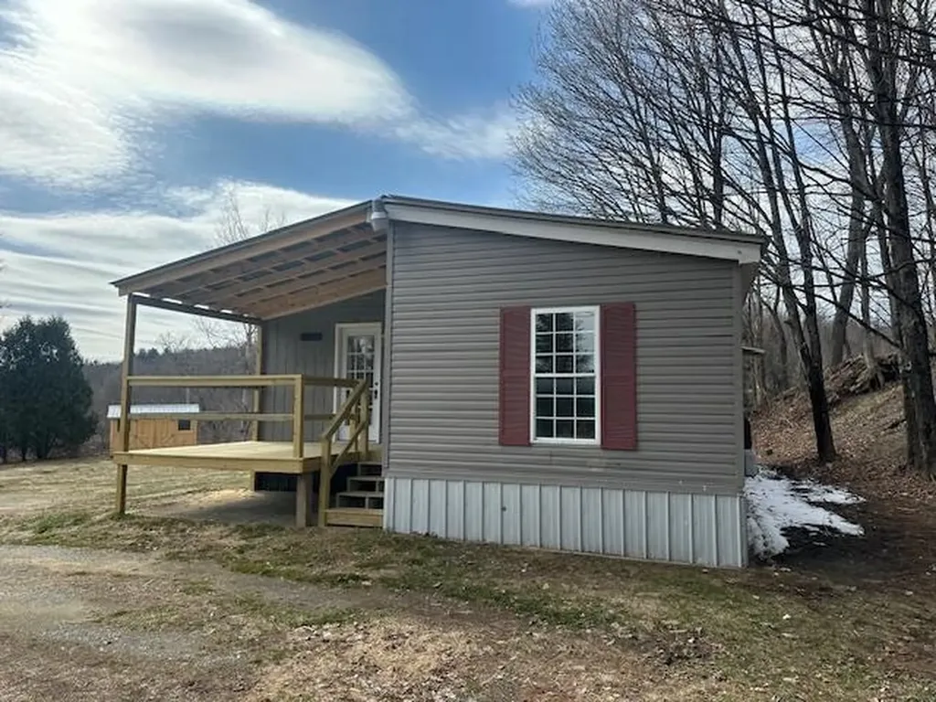 5659 Vt Route 100 Hyde Park VT 05655