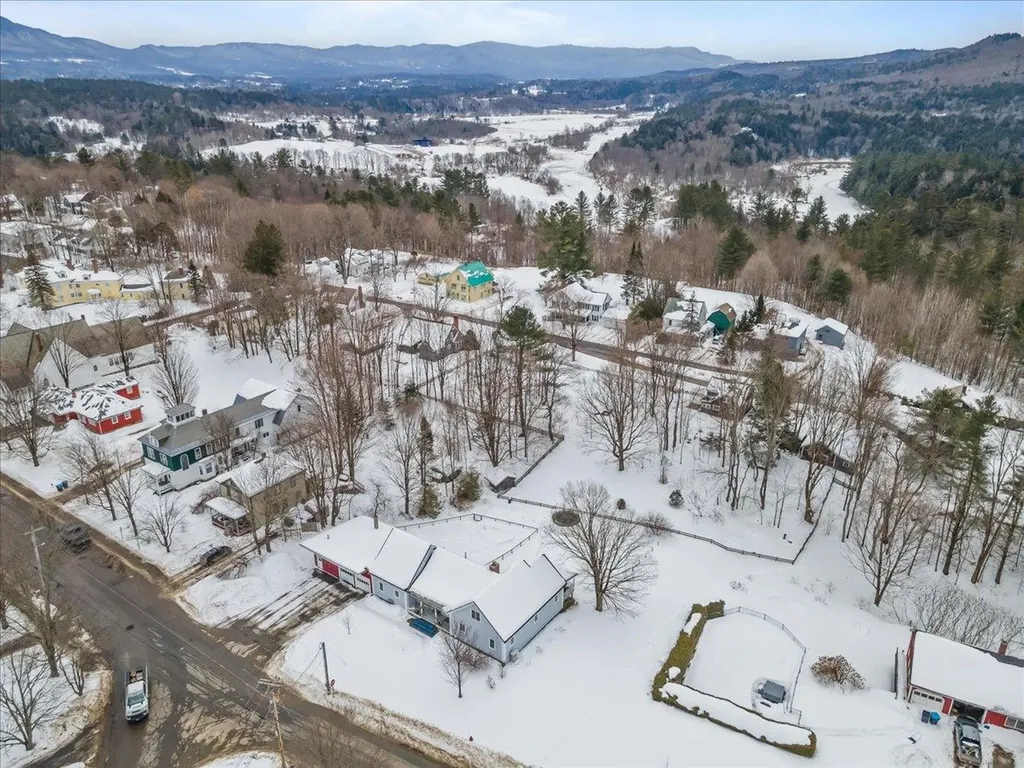 9 West Main Street Hyde Park VT 05655