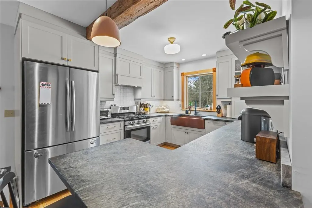 9 West Main Street Hyde Park VT 05655