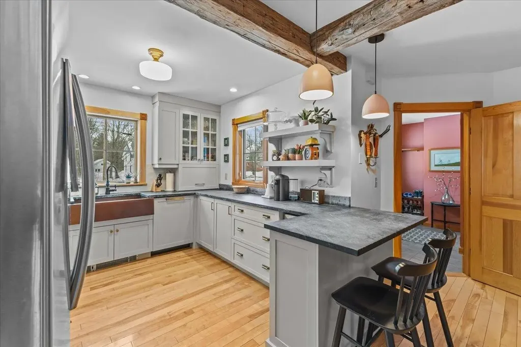 9 West Main Street Hyde Park VT 05655