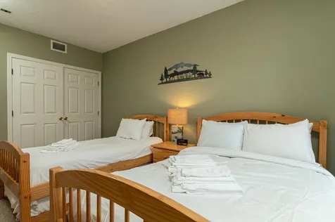 19 White Loop Ludlow VT 05149