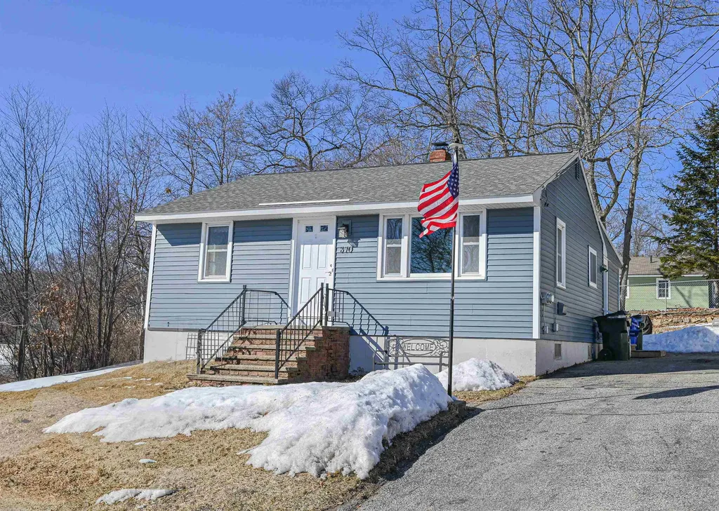 370 Laxson Avenue Manchester NH 03103