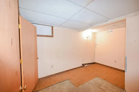 370 Laxson Avenue Manchester NH 03103