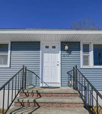 370 Laxson Avenue Manchester NH 03103