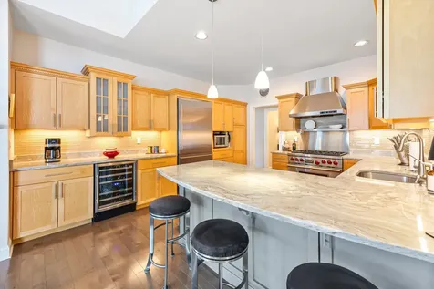 22 Smithfield Lane Bedford NH 03110