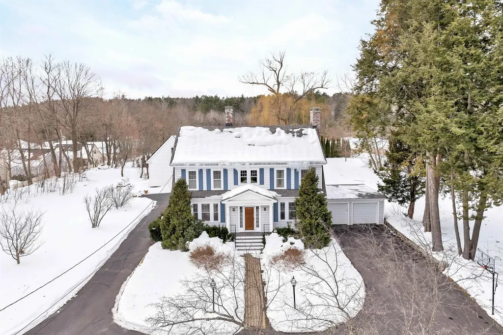 1496 Old North Main Street Laconia NH 03246