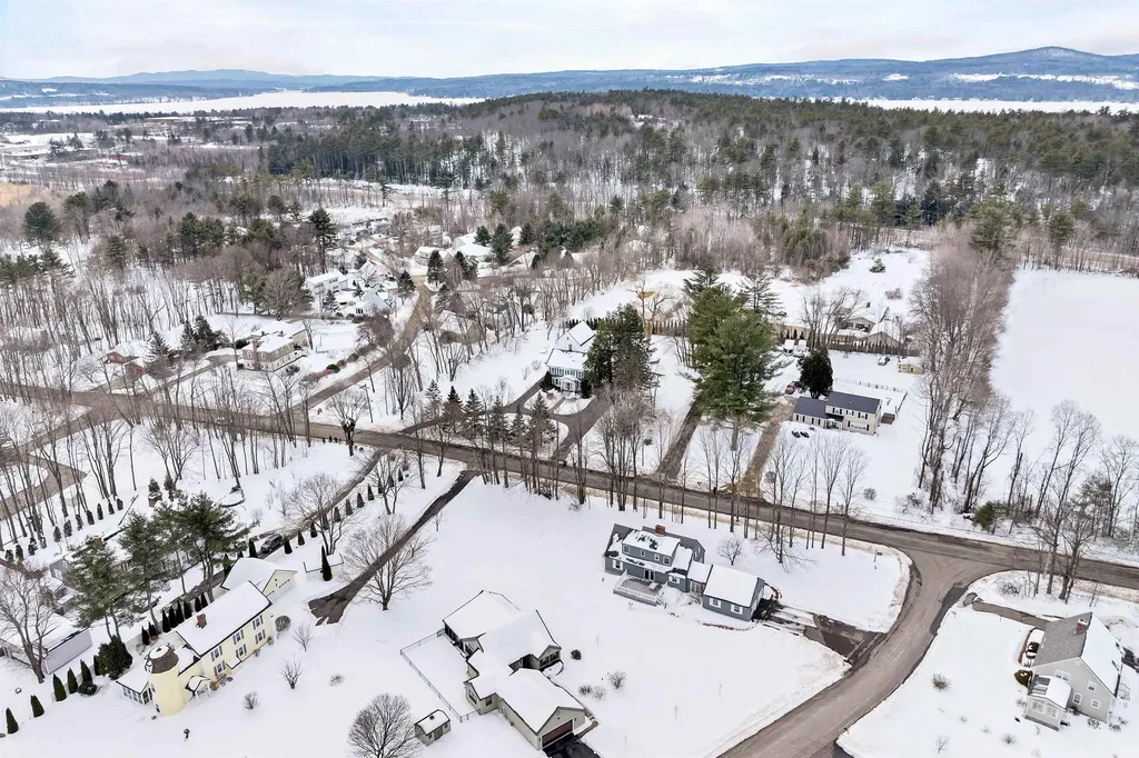 1496 Old North Main Street Laconia NH 03246