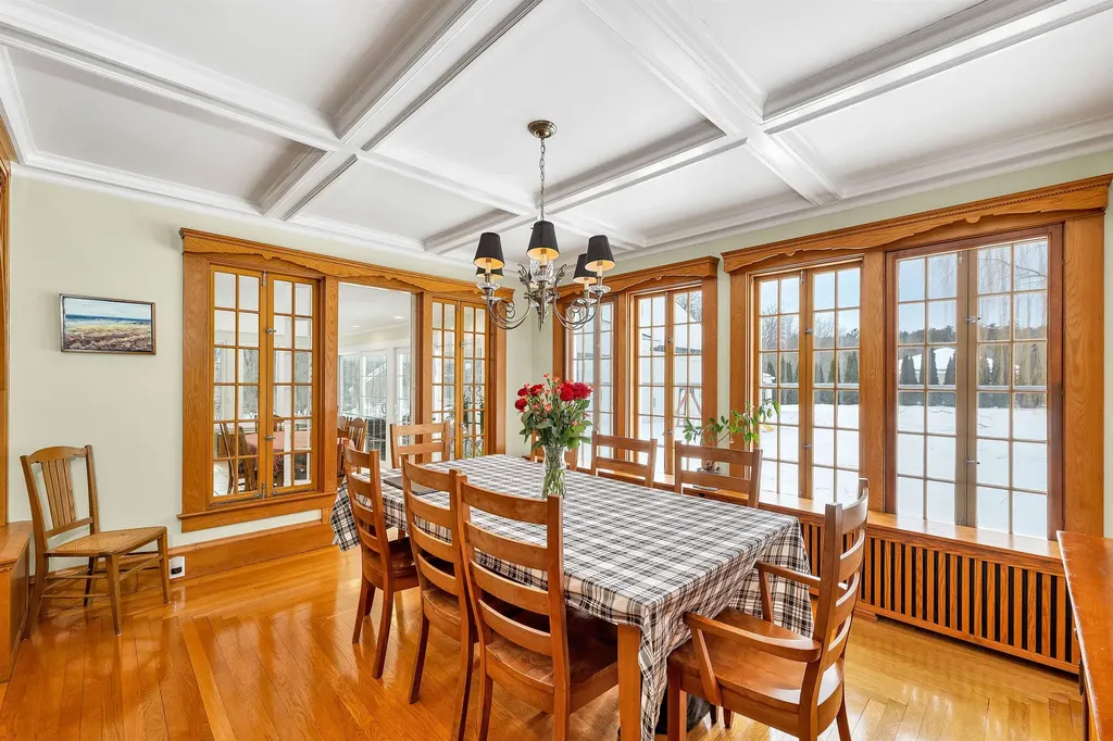 1496 Old North Main Street Laconia NH 03246