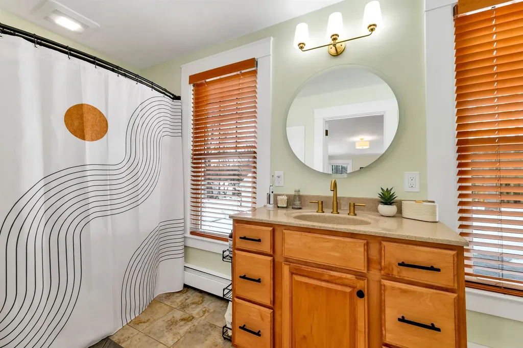 1496 Old North Main Street Laconia NH 03246