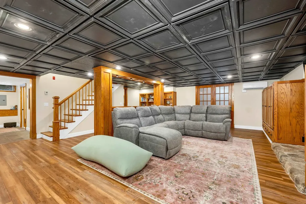 1496 Old North Main Street Laconia NH 03246