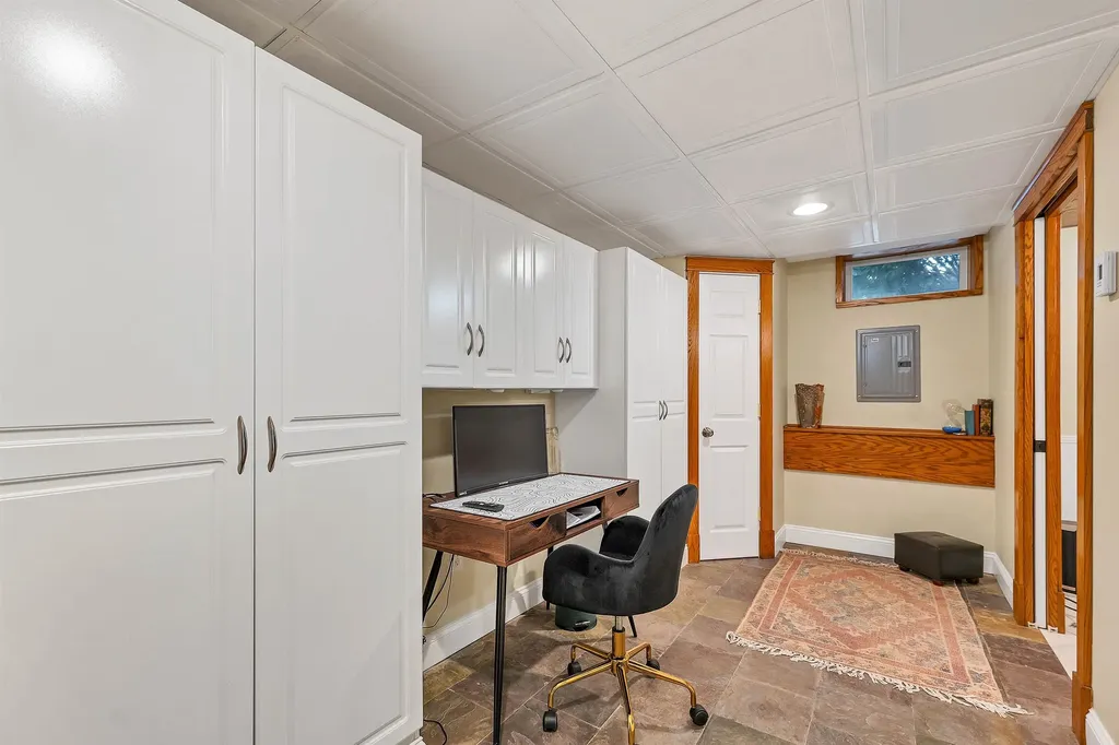 1496 Old North Main Street Laconia NH 03246