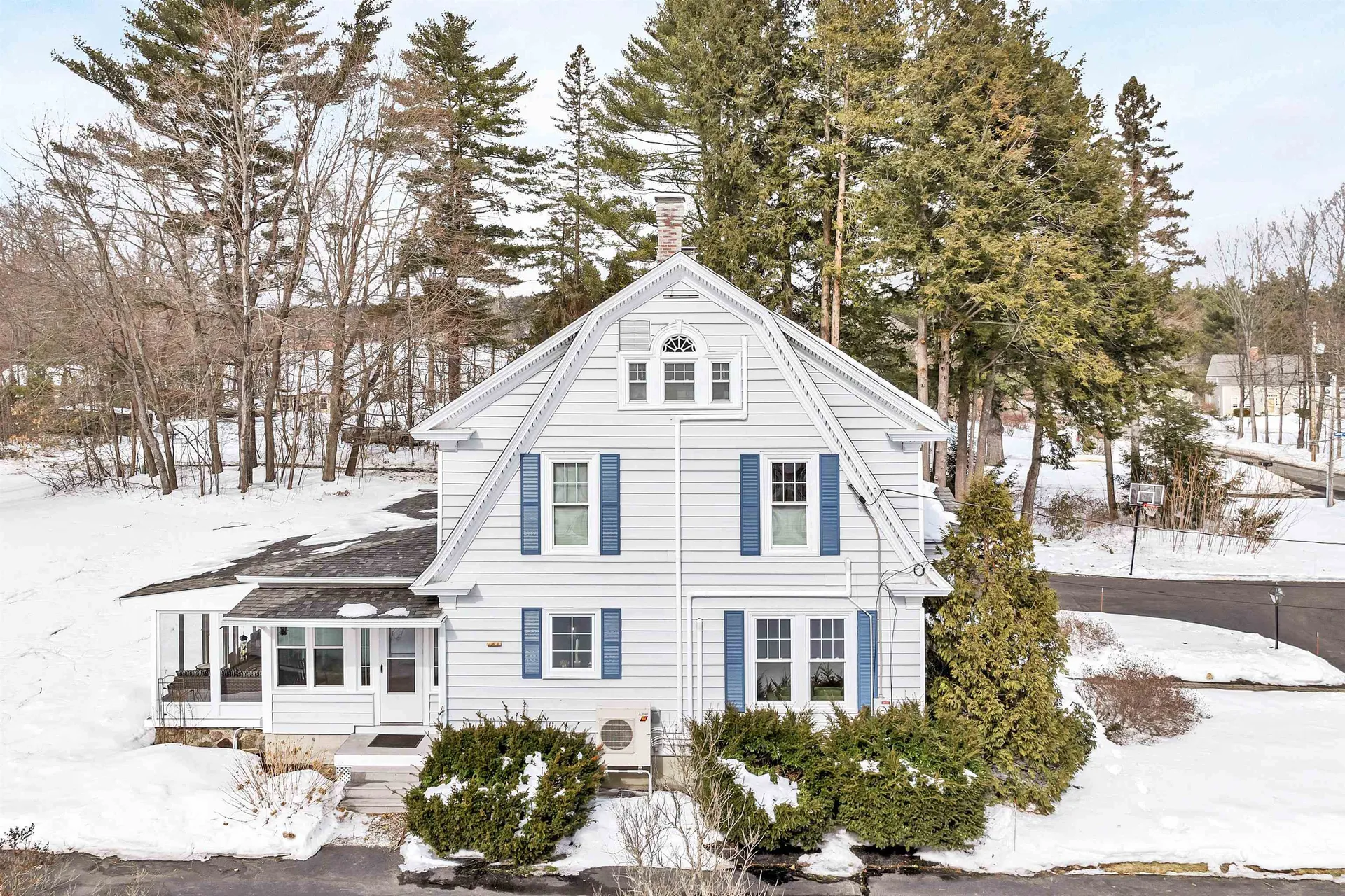 1496 Old North Main Street Laconia NH 03246
