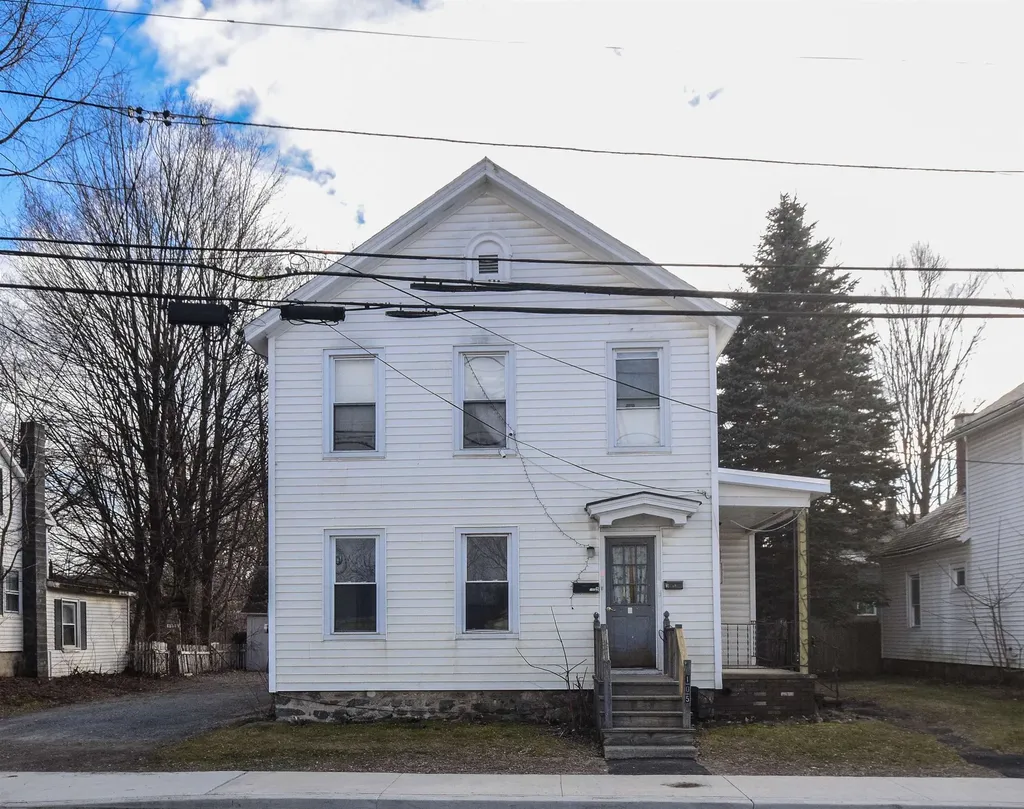 105 County Street Bennington VT 05201