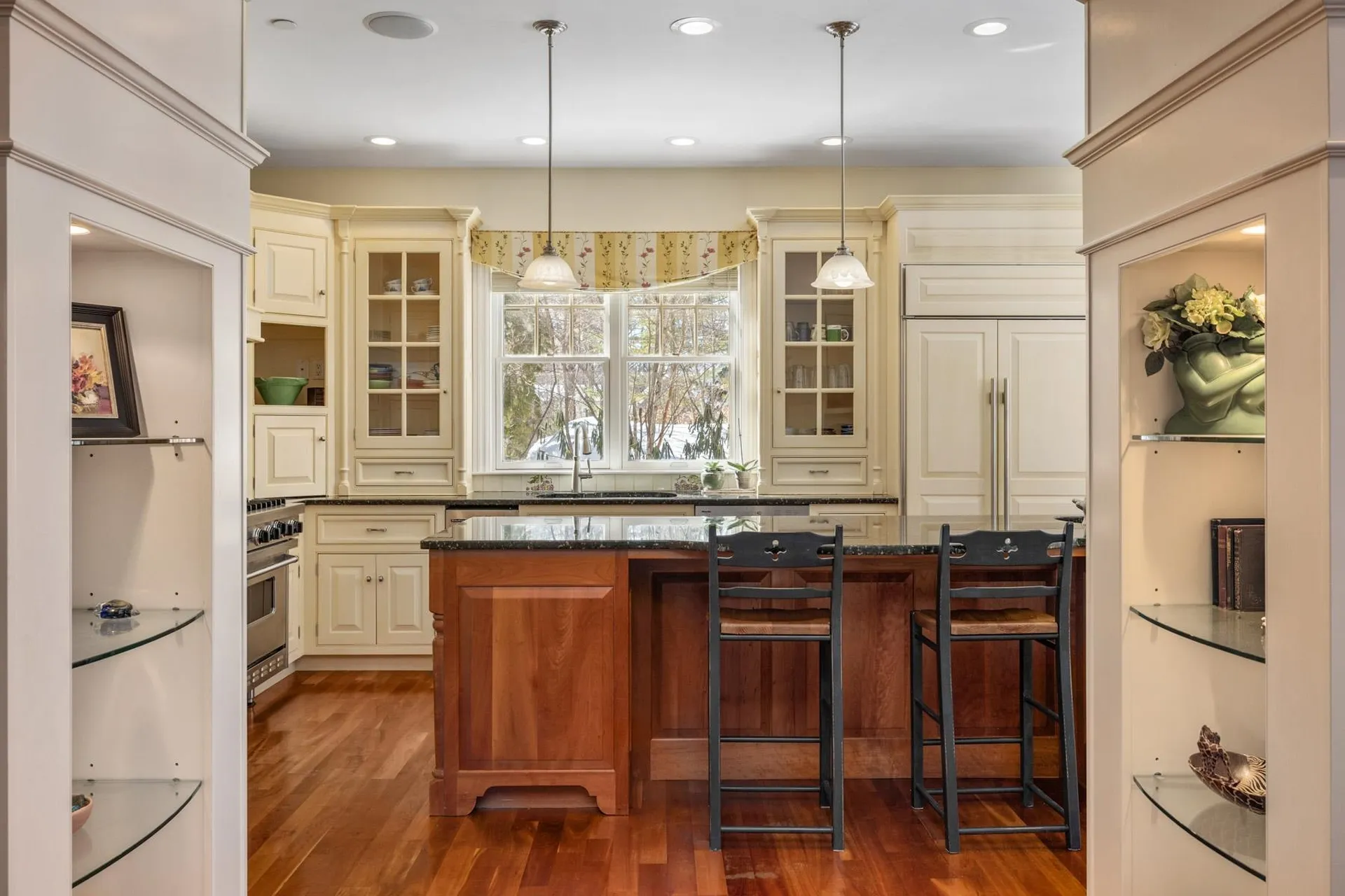 77 Abigale Lane New Castle NH 03854