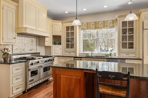 77 Abigale Lane New Castle NH 03854