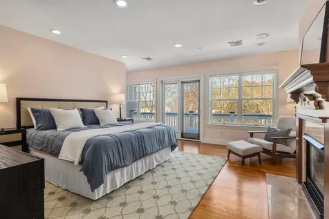 77 Abigale Lane New Castle NH 03854
