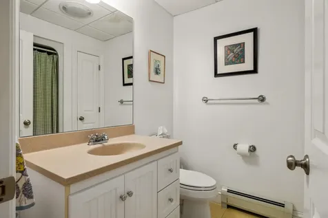 77 Abigale Lane New Castle NH 03854