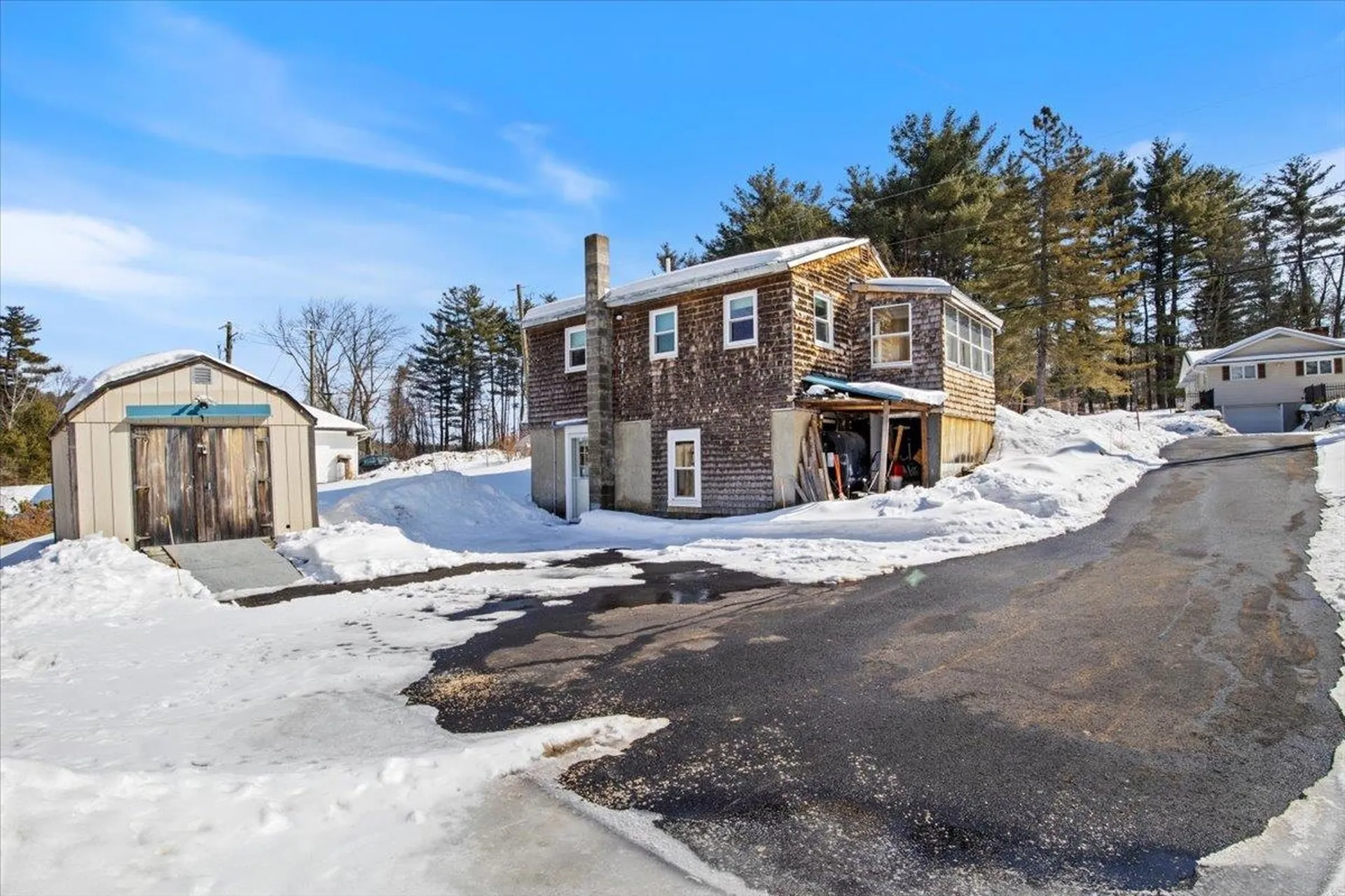 17 Benton Road Hooksett NH 03106