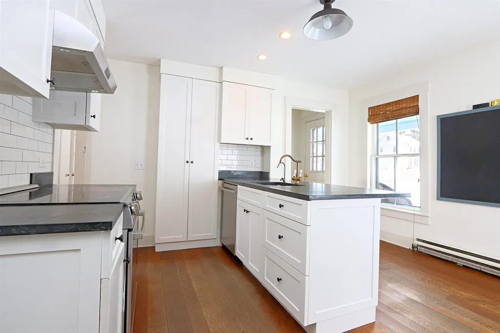 719 Bayley Hazen Road Peacham VT 05862