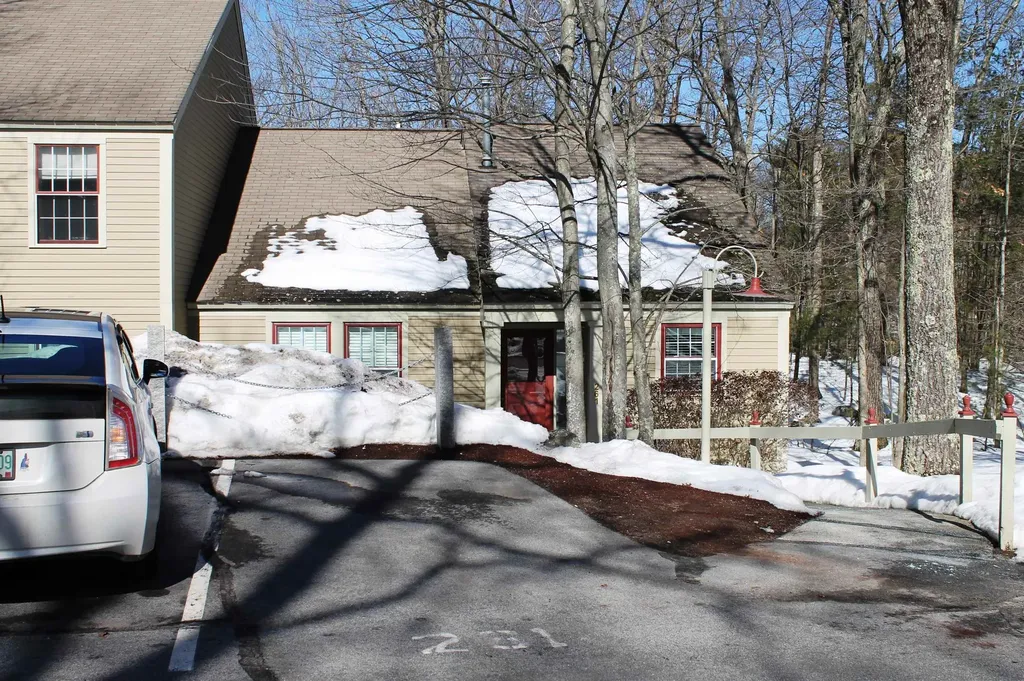 1465 Hooksett Road Hooksett NH 03106